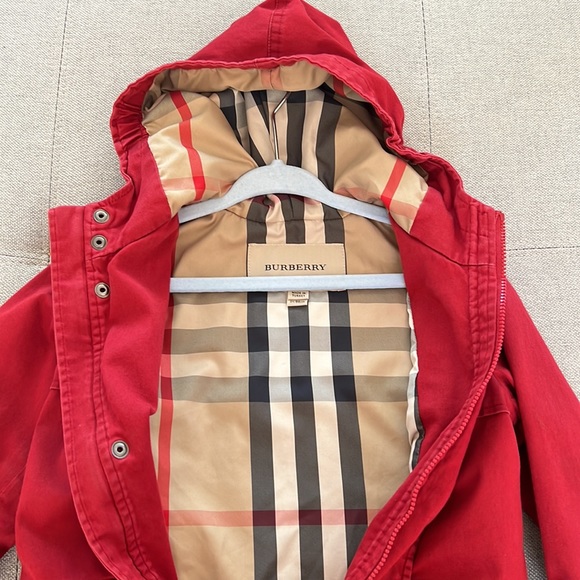 Burberry Unisex Toddler Red Jacket Size 3T - Picture 5 of 8